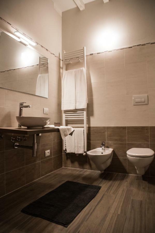L'Infinito Residence Castelvetro Piacentino Bagian luar foto